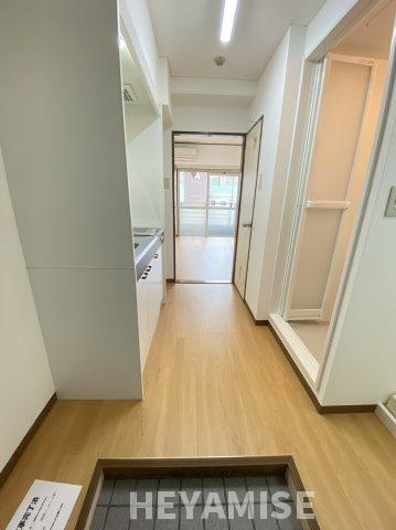 アリスガーデンの玄関|※同間取りの別の階のお部屋の写真です※