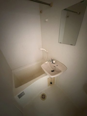 【浴室】