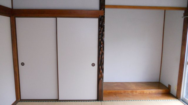 御井町貸家の収納