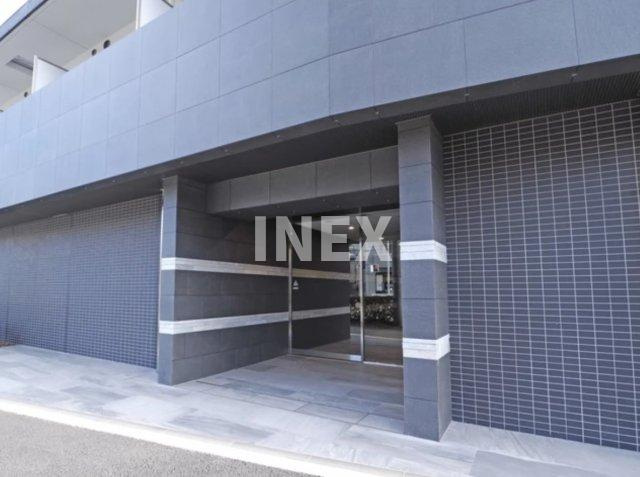 横浜市西区浅間町２丁目の賃貸マンションのエントランス