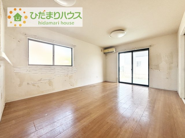 【居間・リビング】 | 結城市大字結城　中古戸建 | 早くお仕事終わらせて、家に帰りたくなるようなリビングです(^^♪
