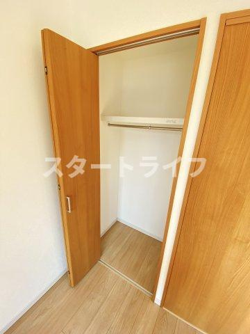 大阪市淀川区木川東３丁目の賃貸マンションの収納