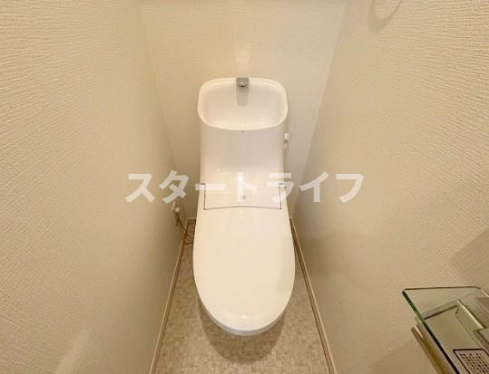 大阪市淀川区宮原５丁目の賃貸マンションのトイレ