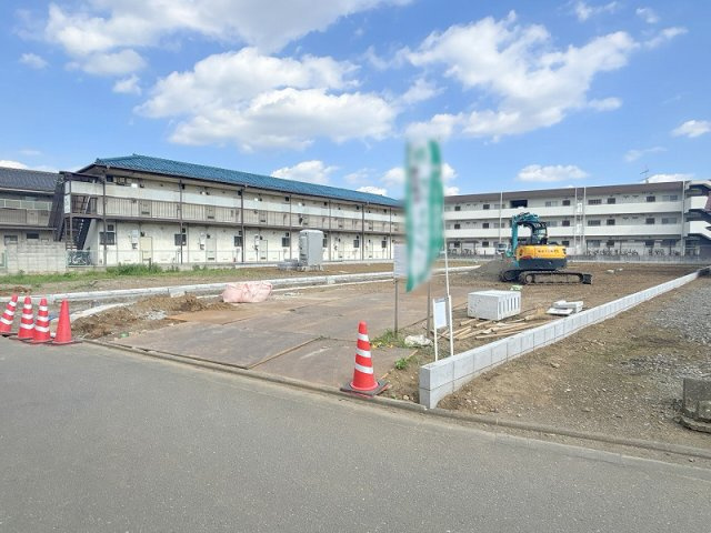 【前面道路含む現地写真】 | 川越市上戸　建築条件無売地　全7区画　(ふじみ野店) | 現地（2026年7月9日）撮影／上戸小学校徒歩9分。子育て世代にも嬉しい立地です。