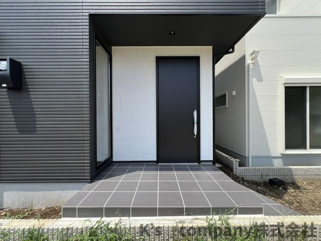 ◎茅ヶ崎市西久保　新築戸建　D棟の外観|玄関ポート付き◇◇