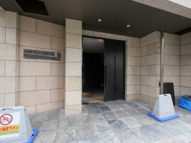 Fortuney北堀江のエントランス