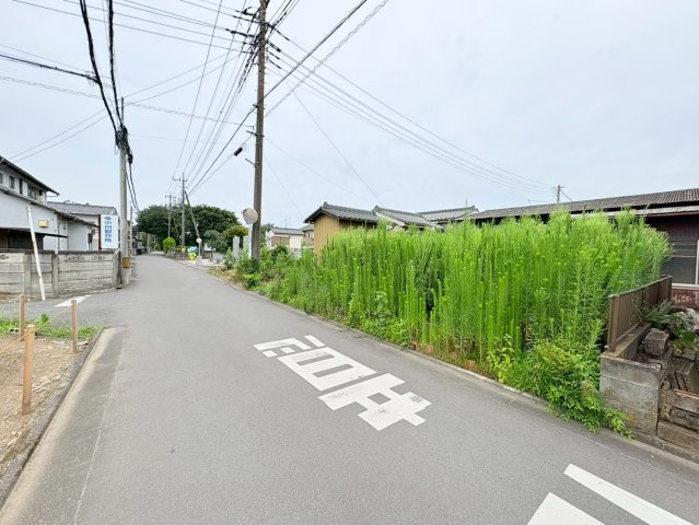 川越市池辺　建築条件なし売地　西武新宿線『南大塚駅』徒歩25分　【大東東小学区】の前面道路含む現地写真