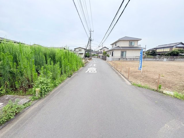 川越市池辺　建築条件なし売地　西武新宿線『南大塚駅』徒歩25分　【大東東小学区】の前面道路含む現地写真
