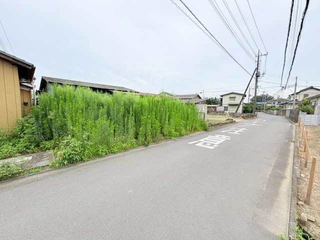 川越市池辺　建築条件なし売地　西武新宿線『南大塚駅』徒歩25分　【大東東小学区】の前面道路含む現地写真
