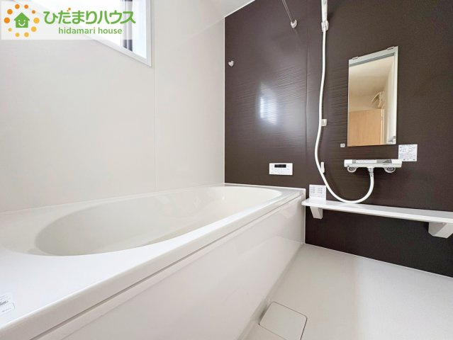ひたちなか市中根9期　新築戸建　2号棟の浴室|大人が足を伸ばしても十分な広さ！一人でゆっくりくつろぐ時間も大切です！