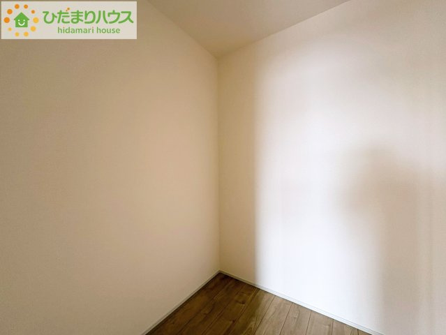 ひたちなか市中根9期　新築戸建　2号棟の収納|9帖の広々寝室には大容量Ｗ.Ｉ.Ｃ付き(^^♪