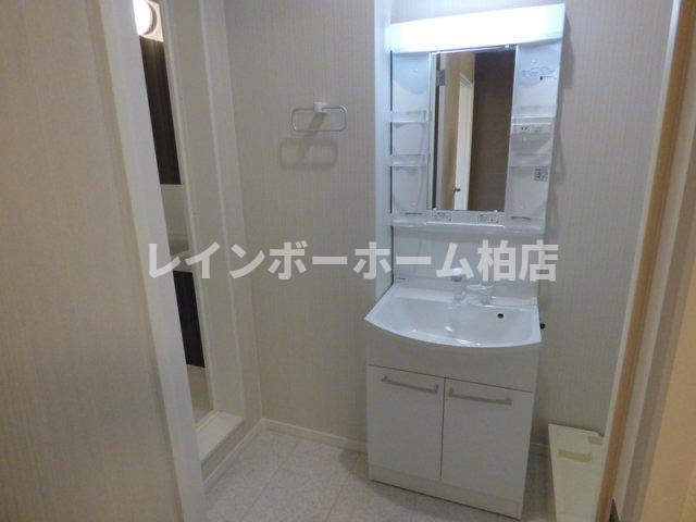【非対面対応】接客・申込・契約オンライン！LINE×相談可！の洗面所|ゆったりとスペースのある洗面所