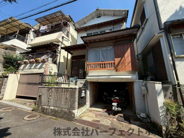 津田元町3丁目戸建の前面道路含む現地写真|前面道路含む現地写真です