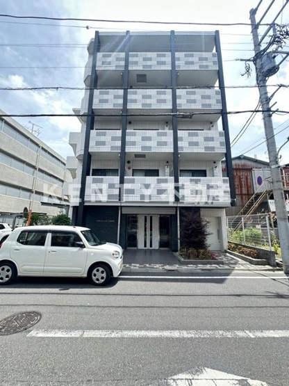 【外観】 | ＰＲＥＭＩＵＭ　ＣＵＢＥ　武蔵新田 | 物件の外観です