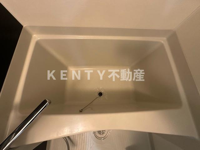 【浴室】 | ＰＲＥＭＩＵＭ　ＣＵＢＥ　武蔵新田 | コンパクトで使いやすいお風呂です