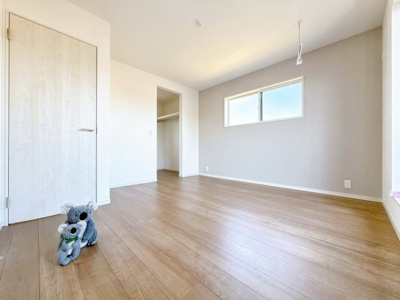 【洋室】 | 伊勢崎市三室町　新築住宅 | 「どんな家具を置こうかな」とワクワクする。好みのこだわりのお部屋にしてじぶんだけの部屋でゆったりと寛げます。