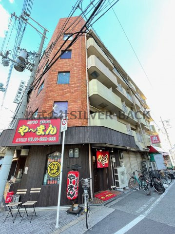 ヴァンコート三軒家東の外観