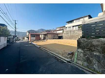 広島市安佐北区口田5丁目　土地の前面道路含む現地写真