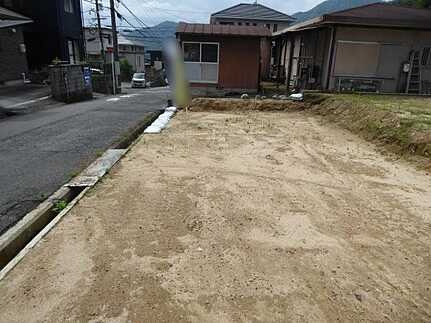 広島市安佐北区口田5丁目　土地の前面道路含む現地写真