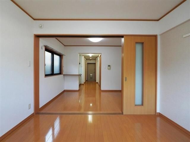 Ｐｏｌｅｓｔａｒ　Ｍｏｒｉの寝室