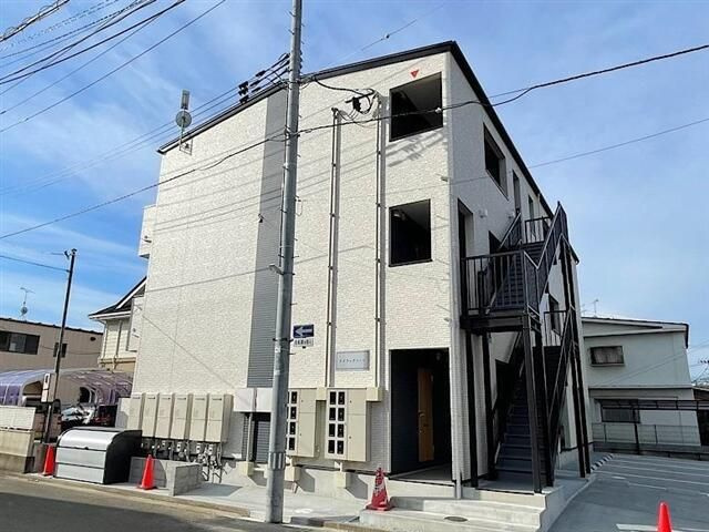 ライラックコートの外観