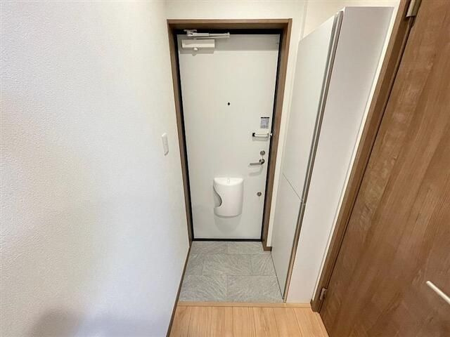 ライラックコートの玄関
