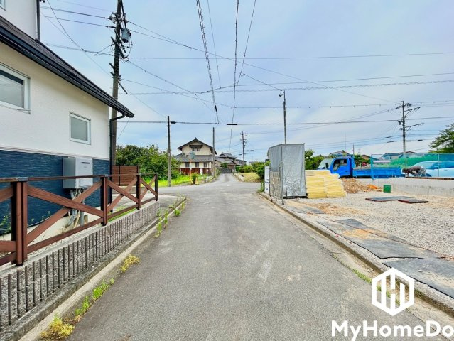 春日井市東野町　7期の前面道路含む現地写真