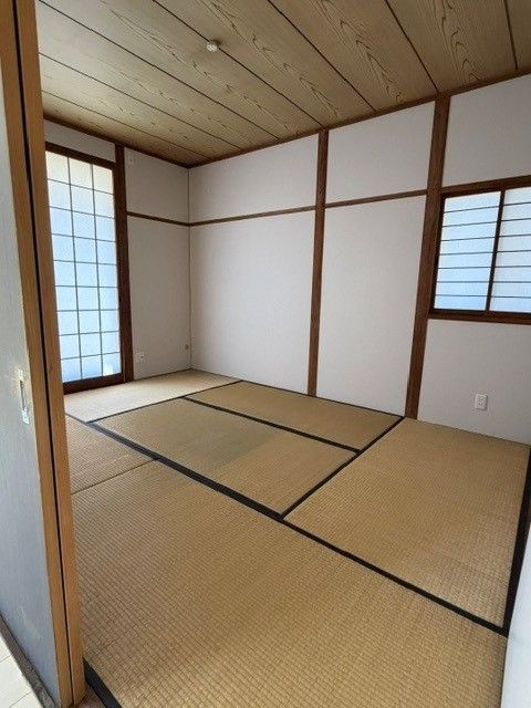 広瀬貸家の内装
