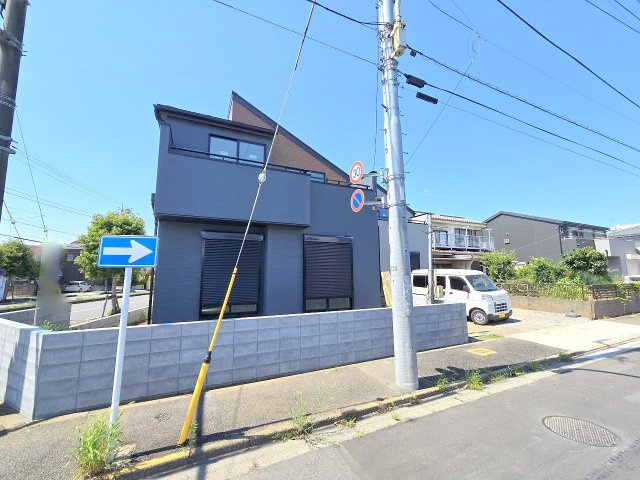 青梅市今井3丁目　新築戸建全2棟の前面道路含む現地写真