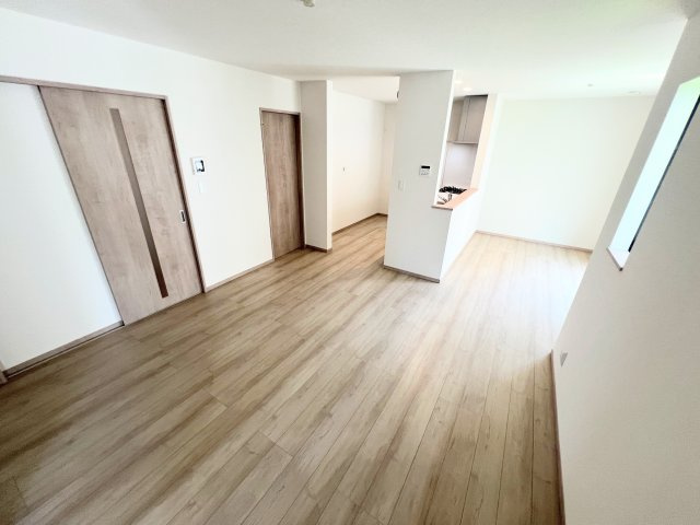 武蔵村山市学園4丁目　全２棟　新築戸建の居間・リビング