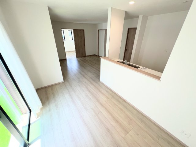 武蔵村山市学園4丁目　全２棟　新築戸建の居間・リビング
