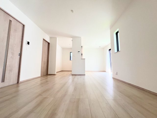 武蔵村山市学園4丁目　全２棟　新築戸建の居間・リビング