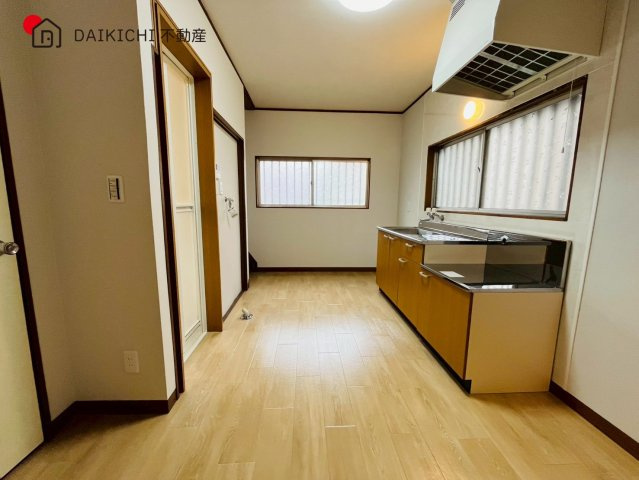 【居間・リビング】 | 鶴ヶ島市下新田　中古戸建