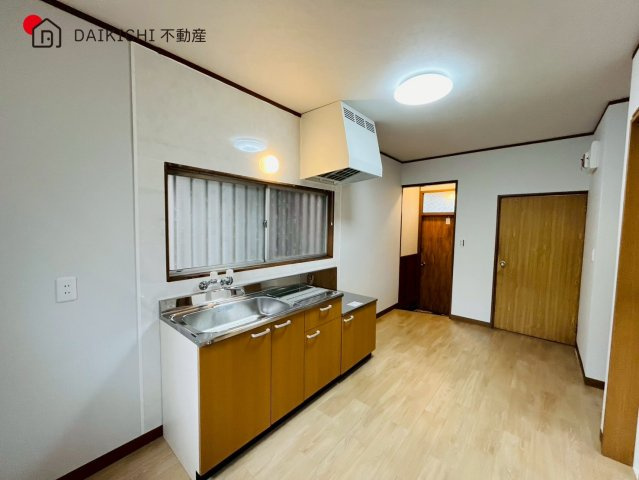 【居間・リビング】 | 鶴ヶ島市下新田　中古戸建