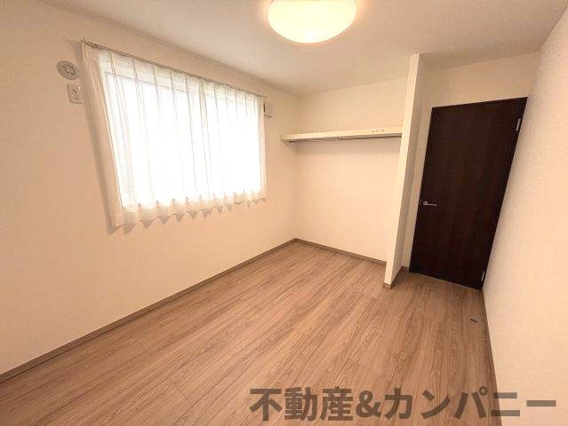 土居町新築分譲住宅　の洋室|使い勝手のいい洋室です