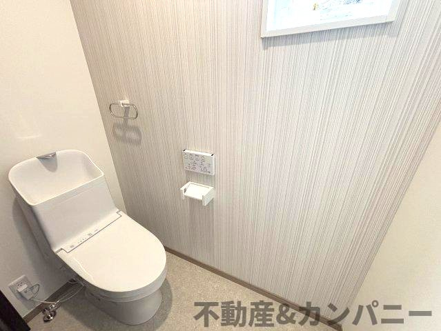 土居町新築分譲住宅　のトイレ|清潔感のあるトイレです