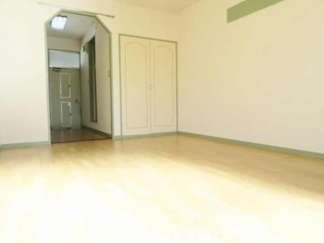 十条ローゼンハイムの寝室|フローリングのお部屋です！