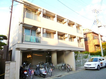 オートロック付きで安心です♪