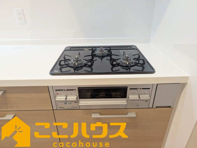 ライオンズマンション志真志のキッチン|三口コンロ