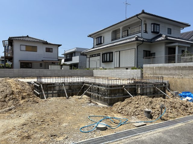 和泉市光明台2丁目新築戸建て2号棟の外観|現地写真　2026年7月9日時点