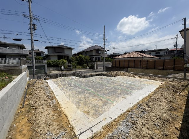 和泉市光明台2丁目新築戸建て2号棟の外観|現地写真　2026年7月9日時点