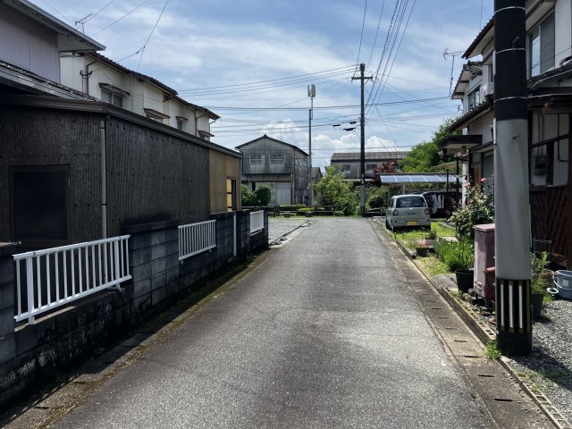 諸富町山領戸建ての前面道路含む現地写真|北側道路（東側より撮影）