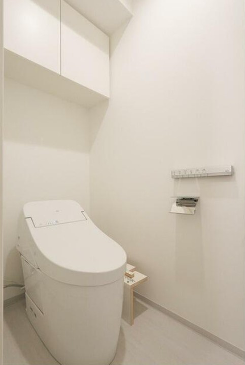 川崎市中原区今井仲町の賃貸マンションのトイレ