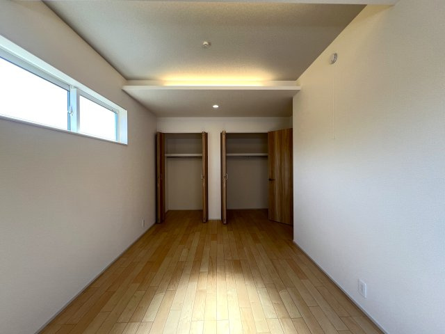 同業者ですら、いいわぁ～！！って思う、吹き抜け・折り上げ・ポップアップ！！天井で魅せる☆こだわりの新築と言えば、【港北区新吉田東１丁目】の洋室|個人の部屋や寝室として使える洋室です