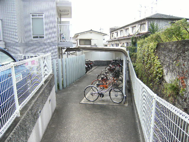 六龍苑岡町のその他