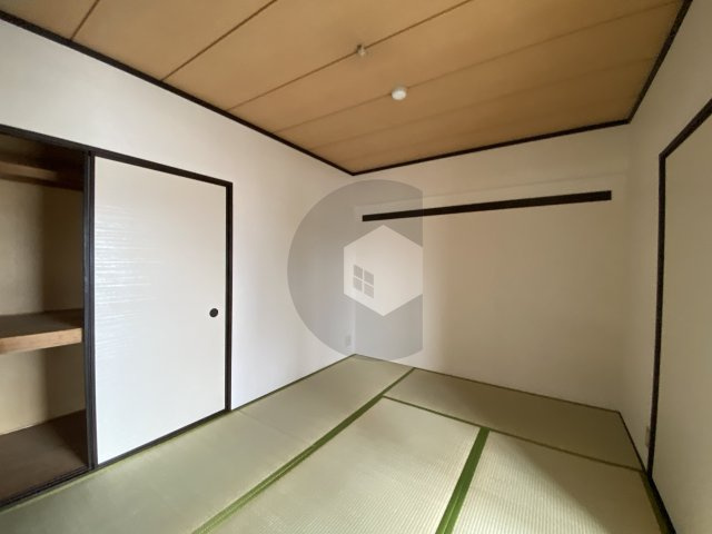 シロハイヌ小阪の寝室