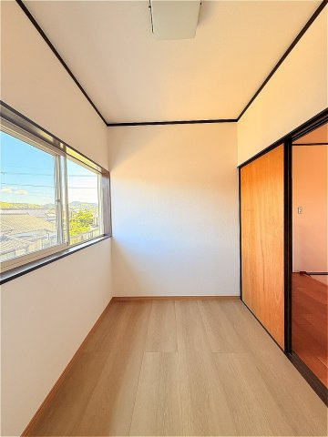 吉常中古戸建の洋室