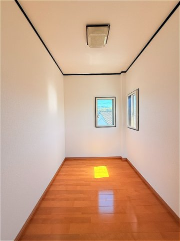 吉常中古戸建の洋室