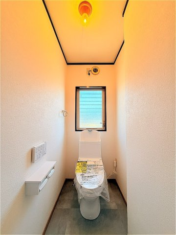 吉常中古戸建のトイレ