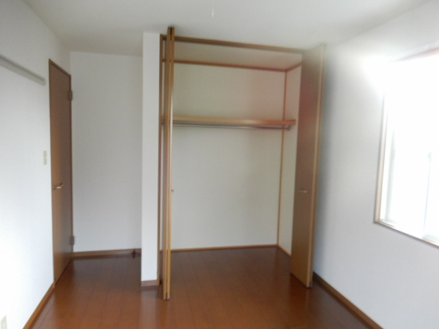 リビングタウン古坂壱番館B棟の収納